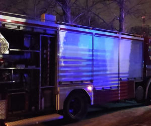 Kraków: Poteżny pożar archiwum Urzędu Miasta. Płoną dwie duże hale przy ulicy Na Załęczu. Akcja trwa [ZDJĘCIA]