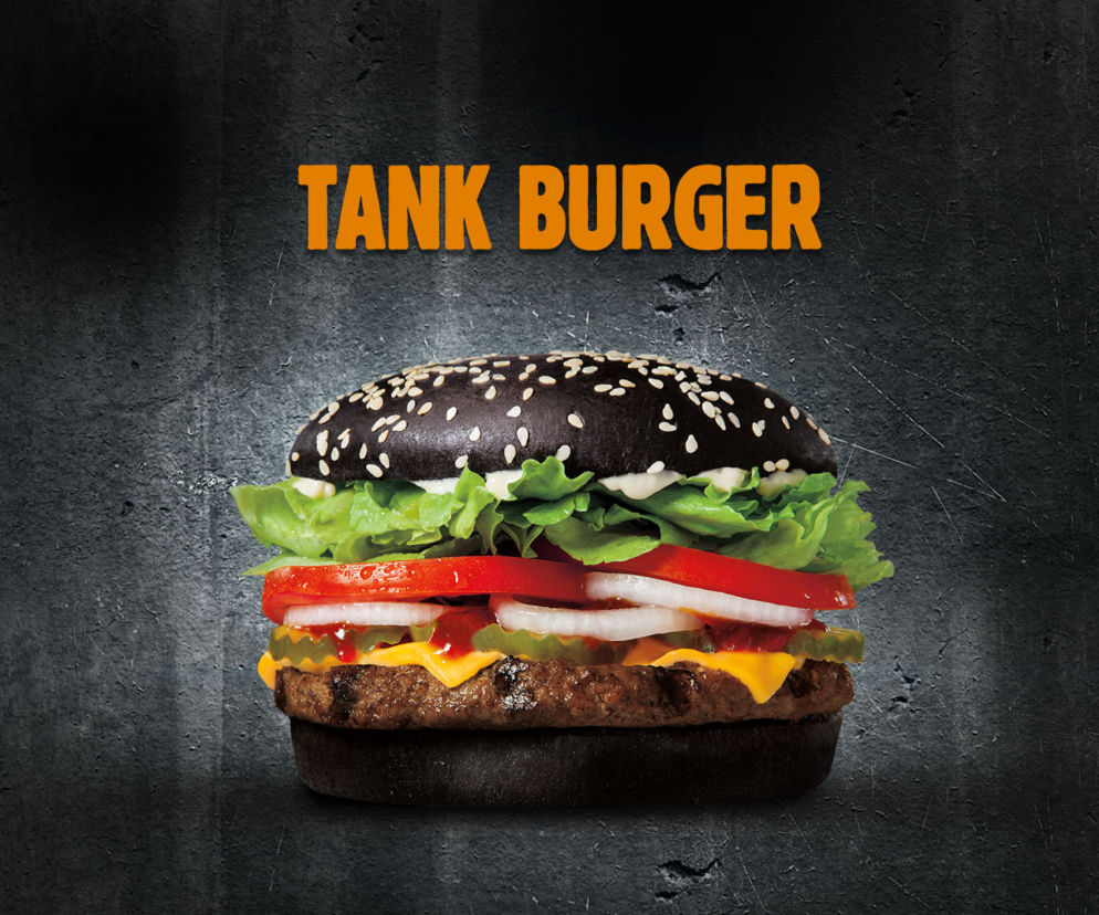 Jest ogień! Czarny Tank Burger w ofercie Burger King!