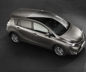 Toyota Verso lifting 2016
