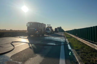 Uwaga kierowcy! Pożar na autostradzie A4. Droga nieprzejezdna, policja wyznaczyła objazd