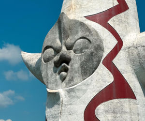 Wieża Słońca Tarō Okamoto w Osace