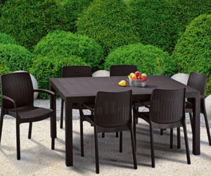 Ogród i taras sercem domu w lato. Jak urządzić te powierzchnie?