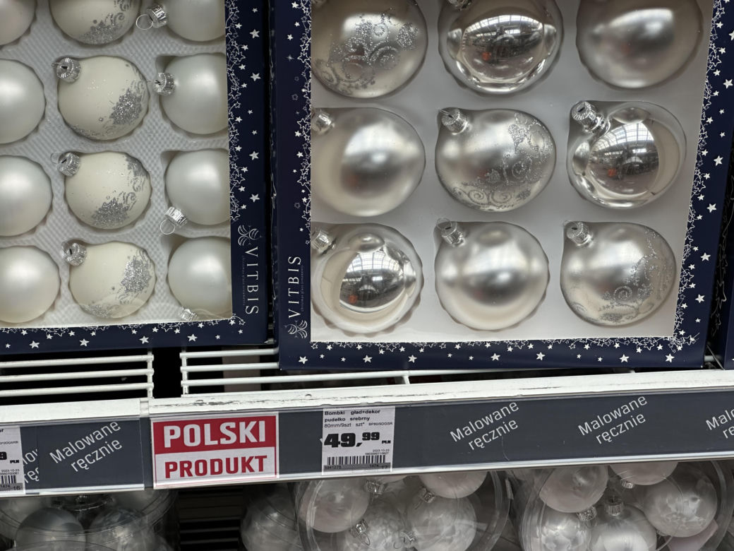 Ceny ozdób świątecznych w Krakowie. Ile trzeba zapłacić za dekoracje? 