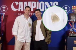 Ale heca! Wojciech Szczęsny przyszedł na imprezę w „przypalonej” żelazkiem koszuli. Cena zwala z nóg