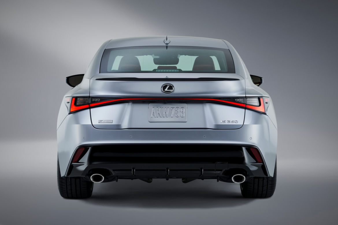 2021 Lexus IS