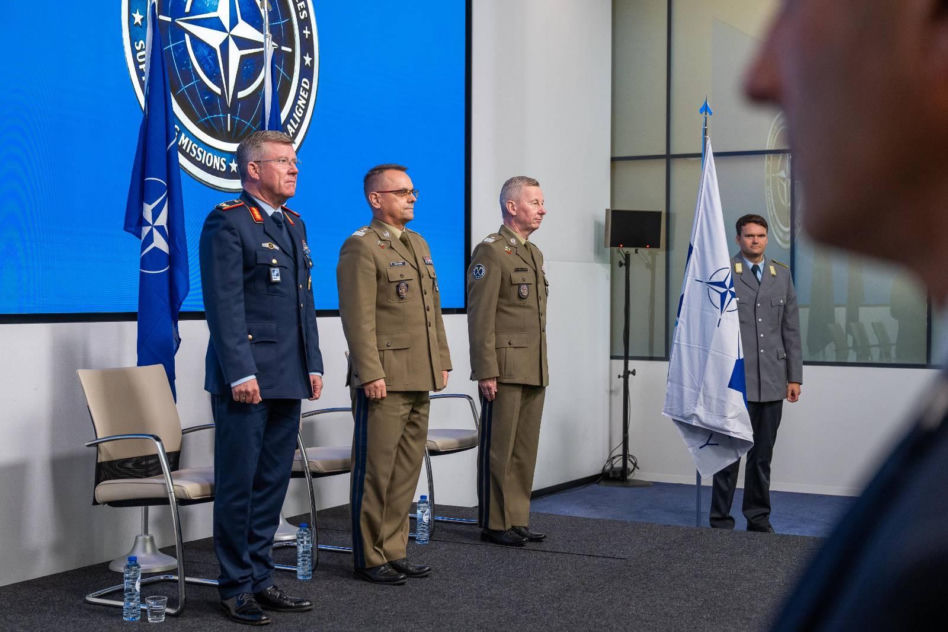 Polski generał na kluczowym stanowisku w NATO. Mirosław Postołowicz pokieruje wsparciem łączności Sojuszu