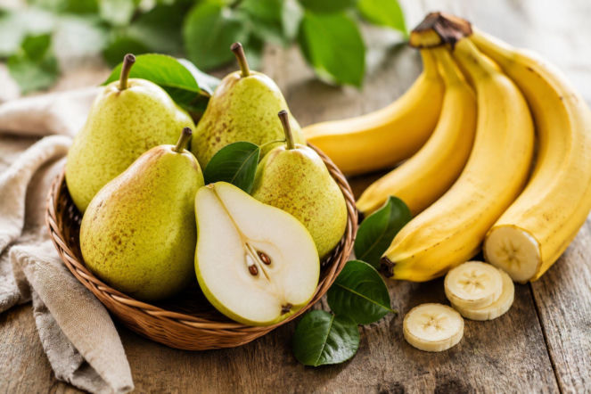 Gruszka czy banan? Polski owoc ma kilka przewag, ale nie zawsze będzie lepszym wyborem