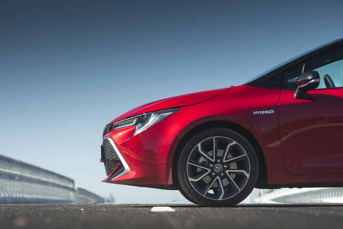 Toyota Corolla Hatchback 2.0 Hybrid 180 KM e-CVT Selection