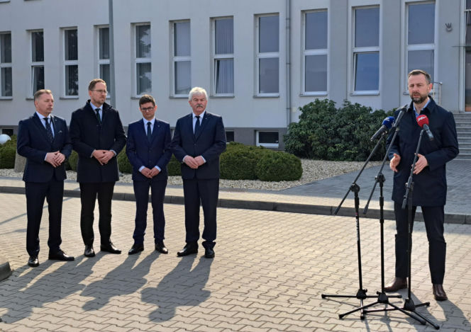 Minister Obrony Narodowej Władysław Kosiniak-Kamysz w Zakładach Mechanicznych w Tarnowie