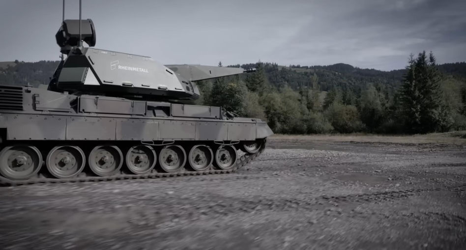 System przeciwlotniczy Skyranger 35 na podwoziu Leoparda 1