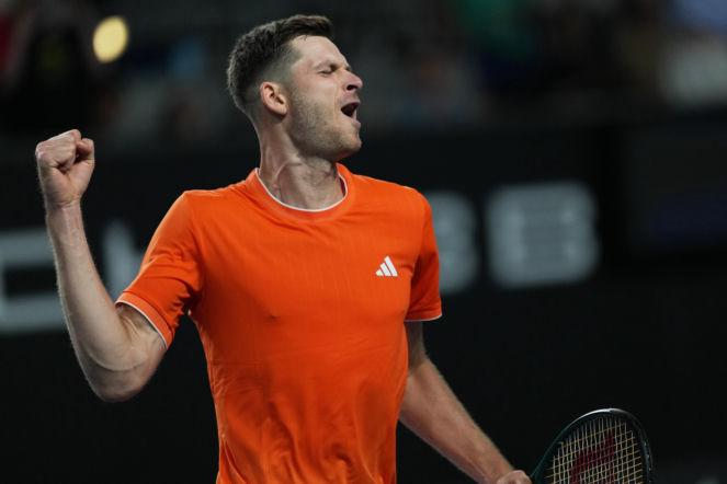 Hubert Hurkacz już wygrywa z nowym trenerem! Pewny awans do 2. rundy ATP w Madrycie!