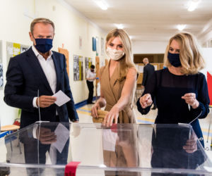 Wybory 2020. Donald Tusk zagłosował z rodziną
