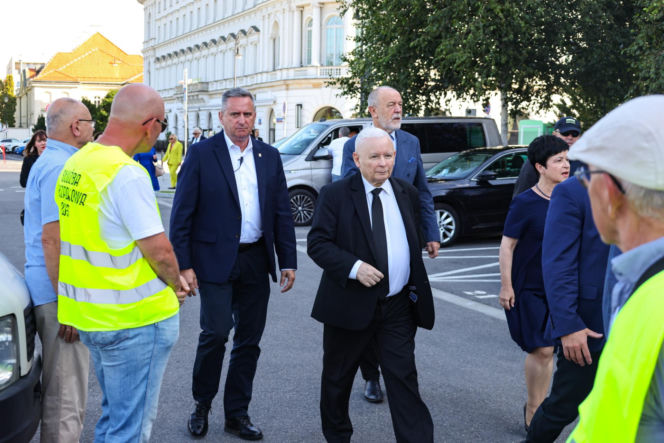 Jarosław Kaczyński na miesięcznicy smoleńskiej