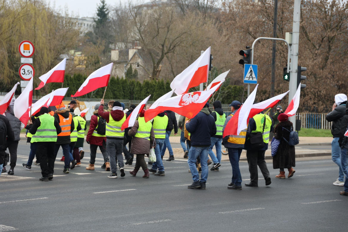 Protest rolników 20 marca w Lublinie. Przeszli ulicami miasta pod LUW
