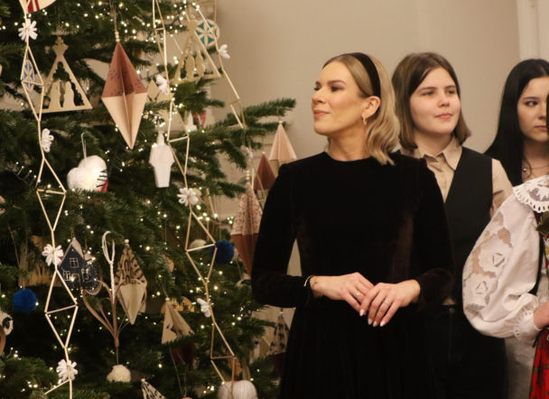 Marta Nawrocka przekazała swoje rękodzieło na aukcję charytatywną! Ładne?