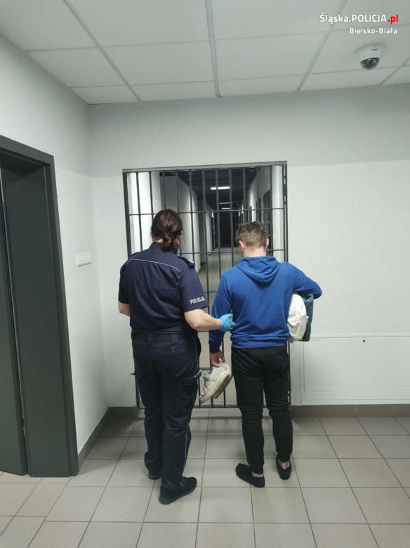 Nękali młodszego kolegę. Grozi im długa odsiadka