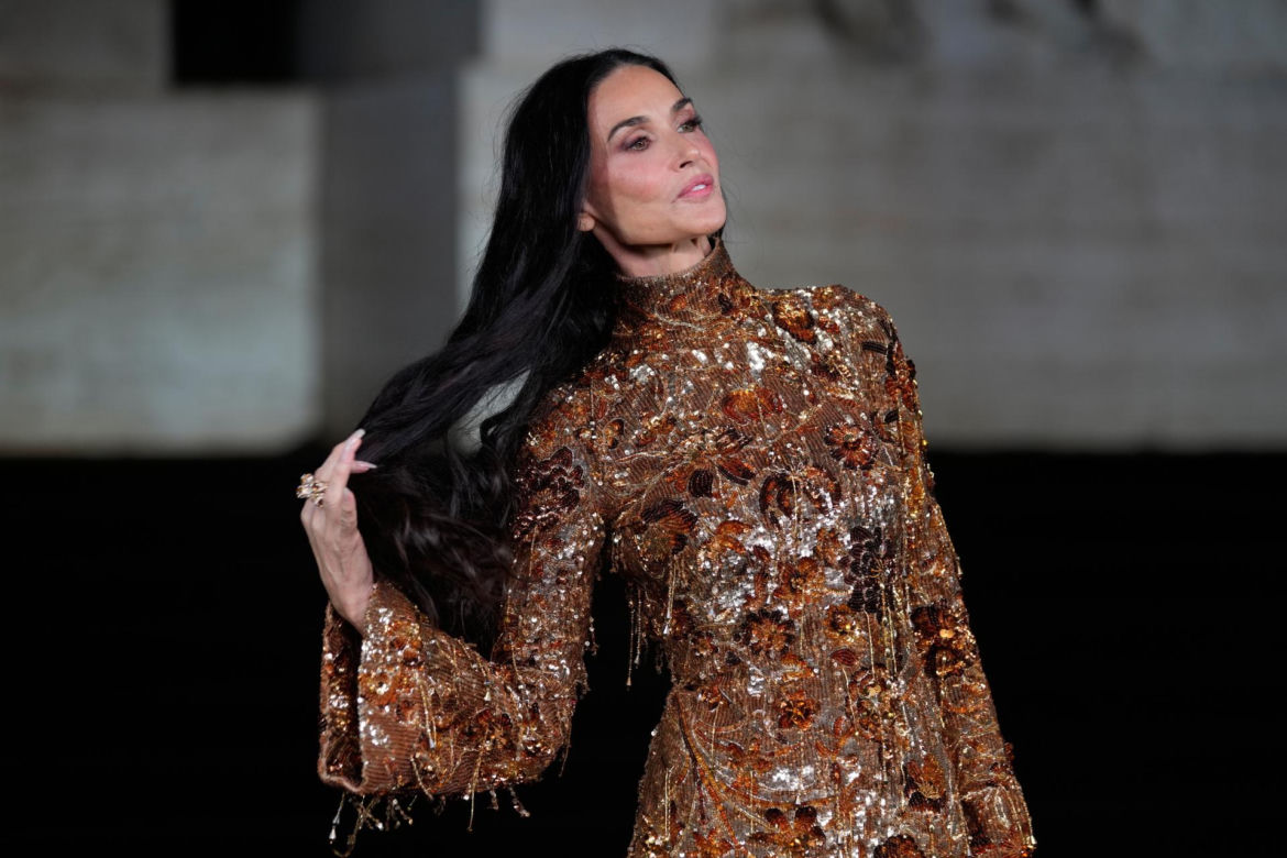 Demi Moore zachwyca na czerwonym dywanie. 63-latka w świetnej formie