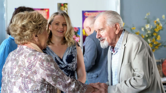 M jak miłość odc. 1902. Karol Kosowski (Stanisław Brejdygant), Judyta (Paulina Chruściel), Barbara (Teresa Lipowska)