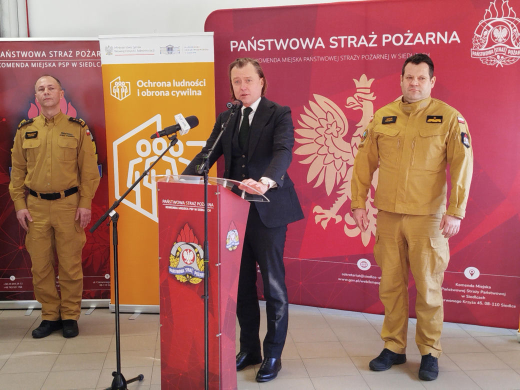 Nowy sprzęt trafi do strażaków z Siedlec, Łosic, Makowa Mazowieckiego, Ostrołęki, Ostrowi Mazowieckiej, Pułtuska, Sokołowa Podlaskiego, Węgrowa i Wyszkowa