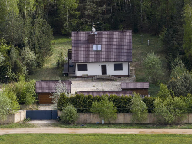 Ziobro wyjechał do USA, a ...