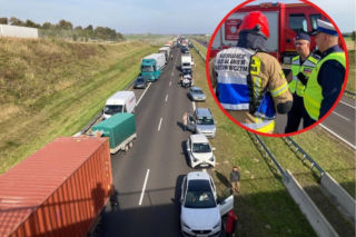 Zrobili korek na S7, żeby ćwiczyć jego rozładowanie. Wściekli kierowcy: „My tracimy pieniądze!” 