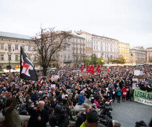 Kraków: Ani jednej więcej. Protest po śmierci ciężarnej Izabeli z Pszczyny