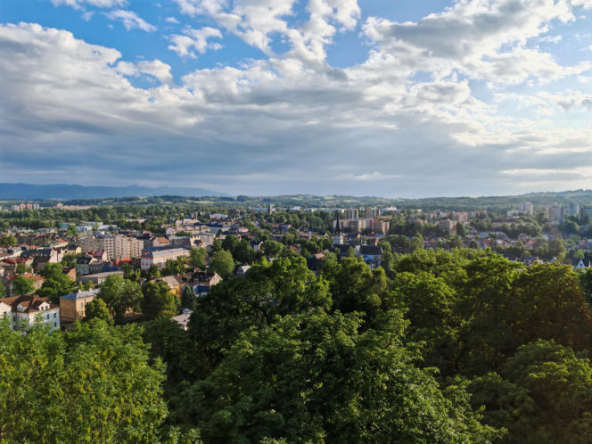 To jedno z najstarszych miast na Śląsku. Jest stolicą historycznej krainy