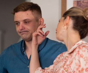 Barwy szczęścia, odc. 2615: Iwona (Izabela Zwierzyńska), Hubert (Marek Molak)