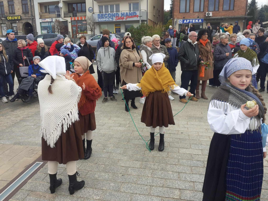 Polsko - żydowskie wesele na starachowickim Rynku - „Wierzbnickie meżaliany”