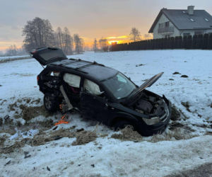 Zderzenie osobówki z busem pod Krakowem. Są utrudnienia w ruchu