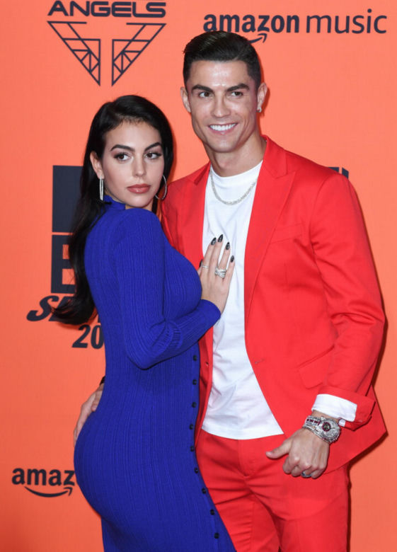 Georgina Rodriguez przystroiła już choinkę