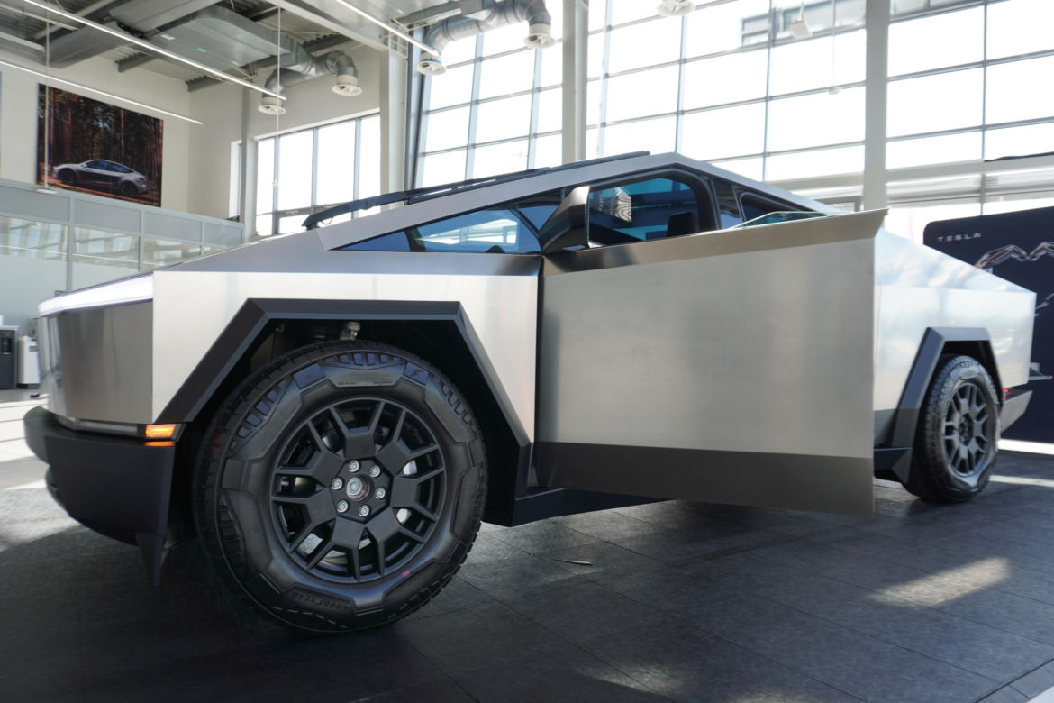 Tesla Cybertruck 