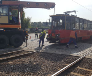 Tramwaj zderzył się z betoniarką
