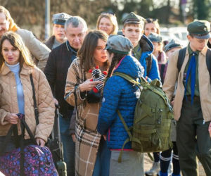Pierwsza miłość: Lusia wyjeżdża na wycieczkę. Podczas podróży dochodzi do tragicznego wypadku...
