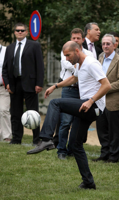 Zinedine Zidane na Pradze-Północ