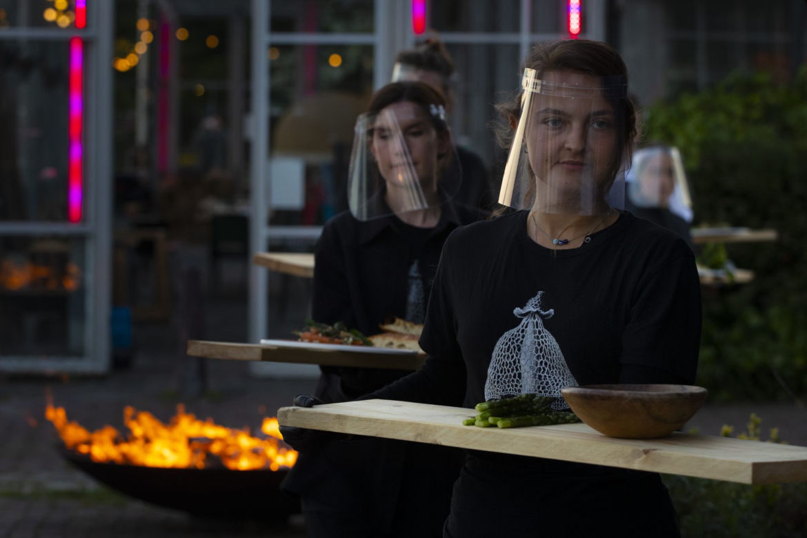 Restauracje gotowe by bezpiecznie przyjąć klientów