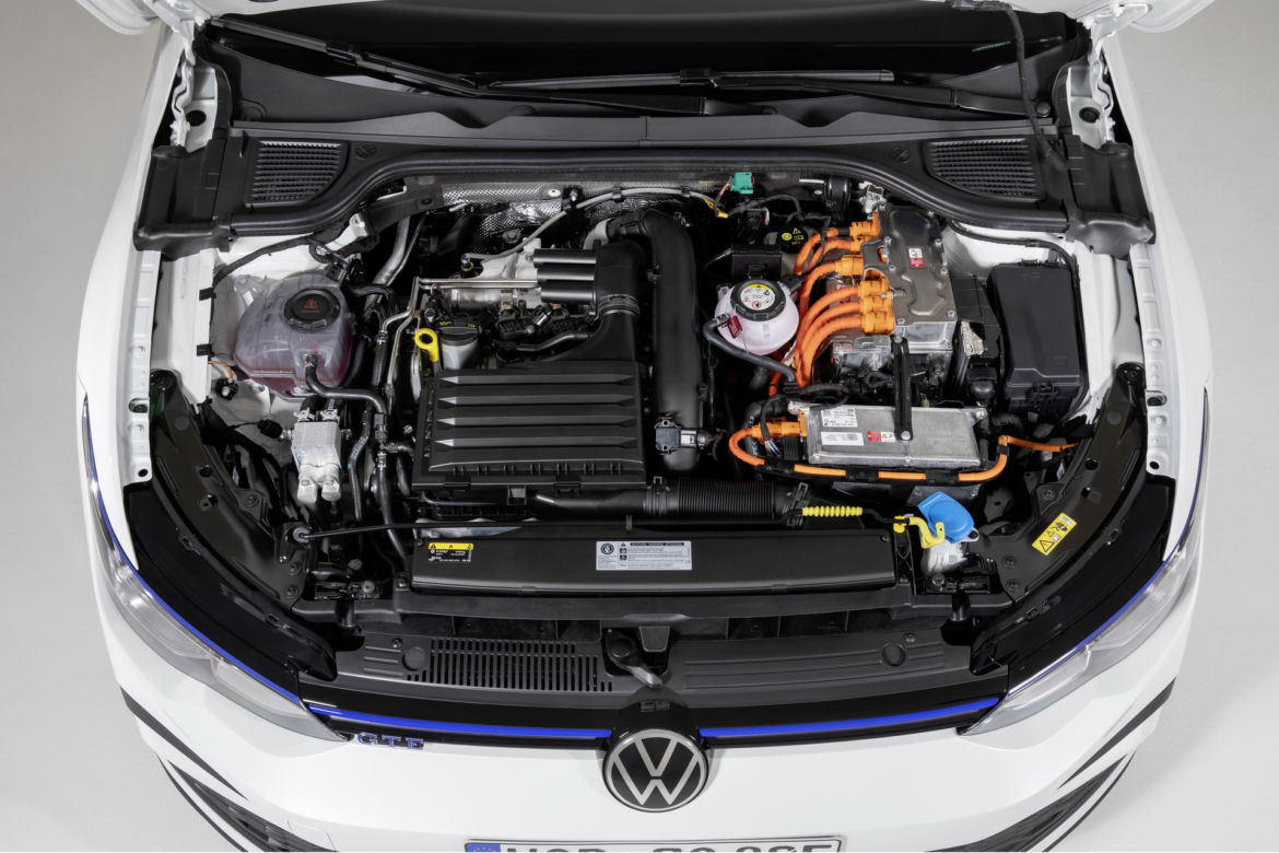 2020 Volkswagen Golf GTE