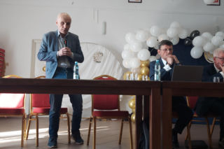 Spotkanie w sprawie budowy masztu 5 G w Płoskiem