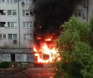 Blok w ogniu na Dolnym Śląsku. Służby z całego powiatu w akcji