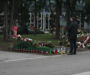 Premier modlił się przy grobie ojca
