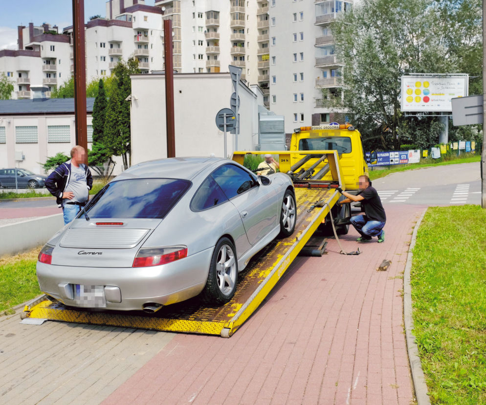 Żona zgubiła porsche męża