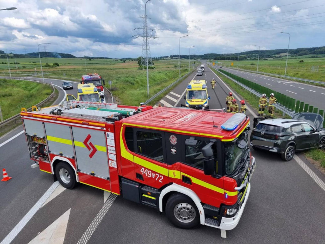 Jawor. Czołówka na na S3. W akcji wszystkie służby ratunkowe