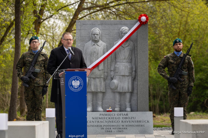 Elegancka Marta Nawrocka w Chojnie