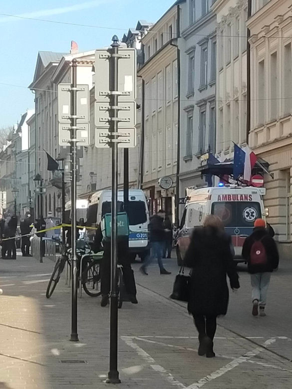 Strzelanina w Krakowie na ul. Sławkowskiej. Nie żyje jeden mężczyzna