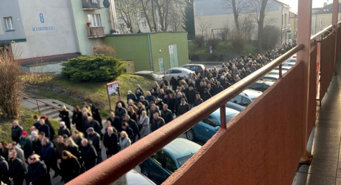 Pogrzeb braci, którzy zginęli w katastrofie śmigłowca pod Rzeszowem