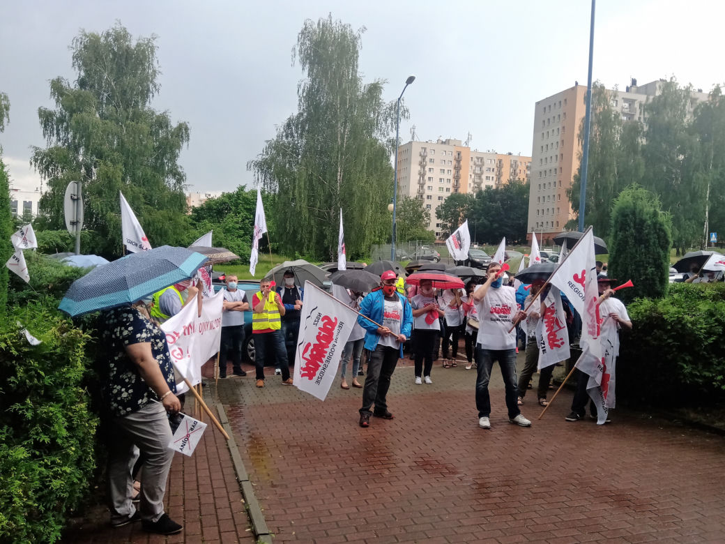 Protest pracowników skarbówki! Domagają się odwołania dyrektora i wypłaty nagród kwartalnych