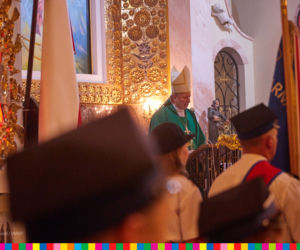 Bobrówka. Abp. Sławoj Leszek Głódź przyjechał w rodzinne strony. Obchodził ważną uroczystość [ZDJĘCIA]