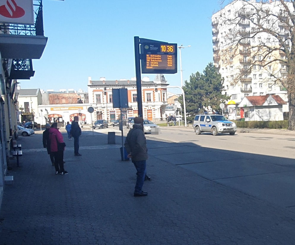 Policyjne apele Zostań w domu