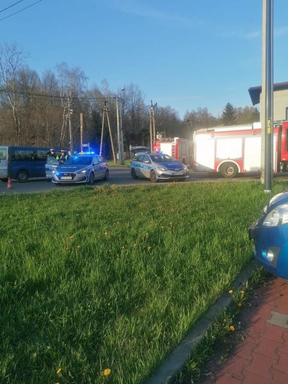 Wypadek w Rybniku. Matka dzieckiem trafili do szpitala