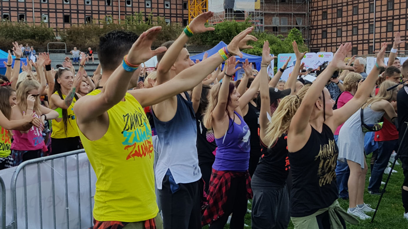 Na Wyspie Młyńskiej odbyła się 3 edycja akcji Lato Zumba Fitness. To był piękny maraton zumby!